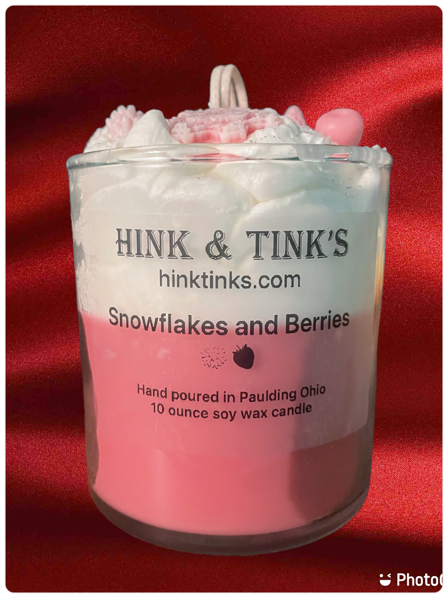 10 Ounce Snowflake and Berries soy wax candle